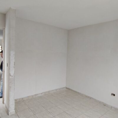 Casa en esquina, remodelada , Santa Sofia , cerca de Gasolinera  Blvd. Mieleras..