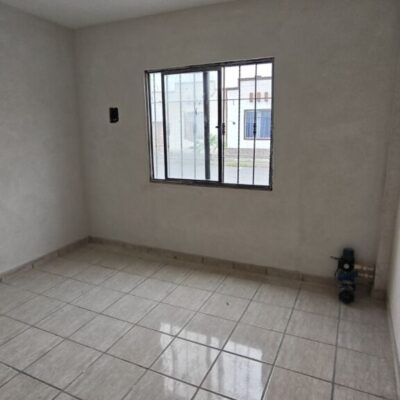 Casa en esquina, remodelada , Santa Sofia , cerca de Gasolinera  Blvd. Mieleras..