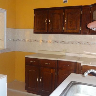 Casa Amplia Fracc. San Agustin, atras del Ejido, entrada por las Trojes