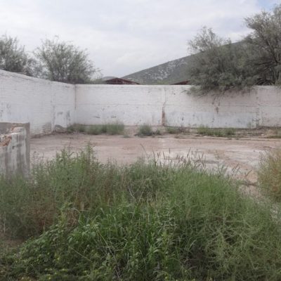 Terreno con Oficina, Totalmente Bardeado Col. San Isidro, Lerdo, Dgo.,