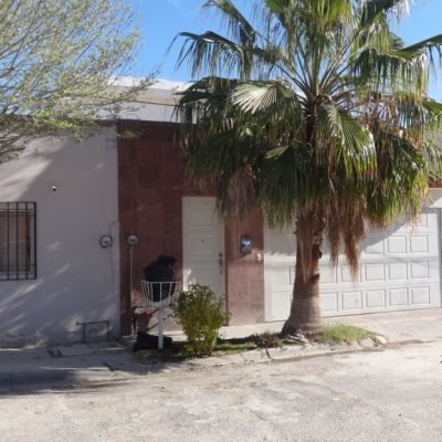 Casa 2 plantas,  en Cerrada Villa San Jose, cerca Aeropuerto y las Etnias.