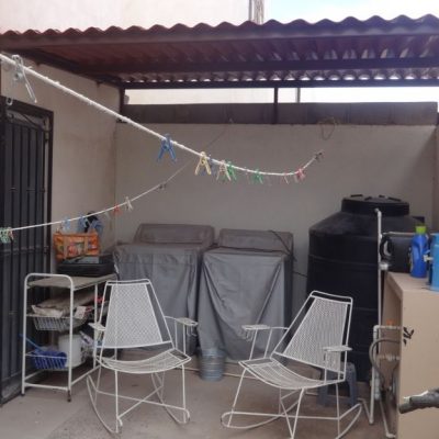 Casa de 2 pisos en Jardines del sol, Cto. cerrado y vigilancia a un lado de Alebrijes y Planta Yazaki