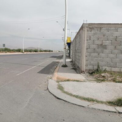 Terreno Fracc. Fco. Javier Mina, Lerdo Dgo., adelante de la unidad deportiva.