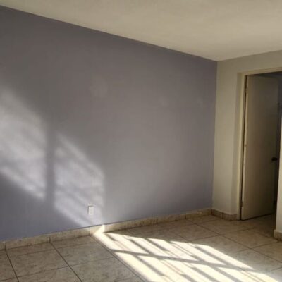 Casa amplia, Ideal para Oficina o Clinica, Col. Amp. los Angeles, a 100 mts. Plaza del Eco.