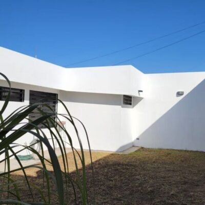 Casa amplia, Ideal para Oficina o Clinica, Col. Amp. los Angeles, a 100 mts. Plaza del Eco.
