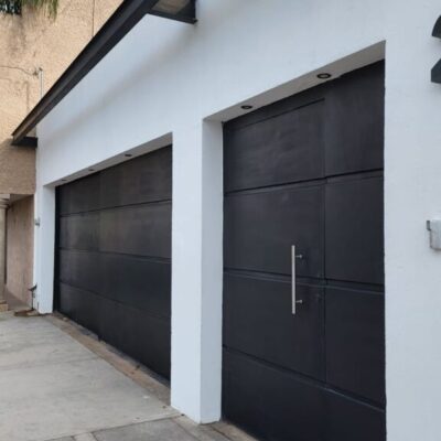 Casa amplia, Ideal para Oficina o Clinica, Col. Amp. los Angeles, a 100 mts. Plaza del Eco.