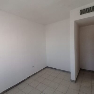 Casa en Renta, 2 plantas, 3 recamaras , Cda. Stanza, Fracc. Terrabella