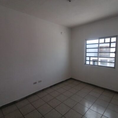 Casa en Renta, 2 plantas, 3 recamaras , Cda. Stanza, Fracc. Terrabella