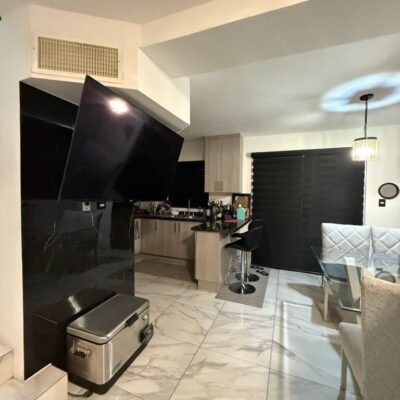 Casa 2 Plantas en venta, Fracc. Cerrado Loma real V, Carretera a Santa fe, cerca del Mercahorro Abastos