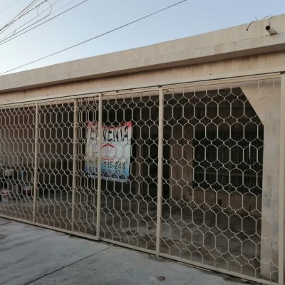 Casa Remodelada, Col. Centro, cerca de la Clinica de especialidades del IMSS