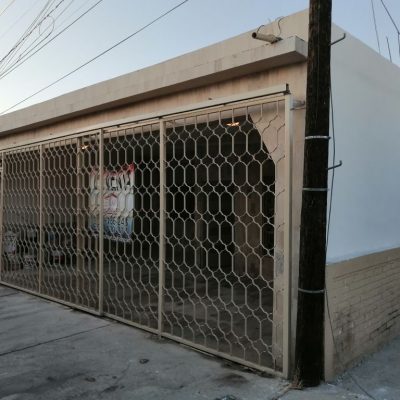 Casa Remodelada, Col. Centro, cerca de la Clinica de especialidades del IMSS