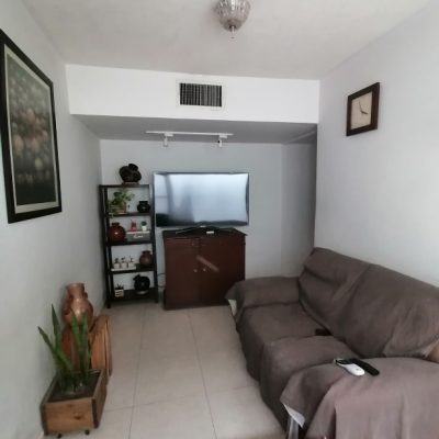 Casa Amplia 2 Pisos en Valle Campestre, a 100 mts. del Bancomer blvd. Alemán, Gómez Palacio