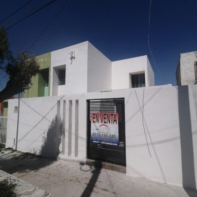 Casa Remodelada 2 Plantas, Fovissste la Rosita, cerca de Hosp. Angeles y Tec. de Mty.