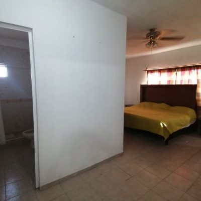 Casa 2 Plantas en Esquina, cerca del Al súper, y 50 mts. av. Allende, Col. Nueva California