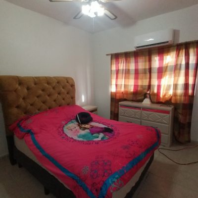 Casa 2 Plantas en Esquina, cerca del Al súper, y 50 mts. av. Allende, Col. Nueva California