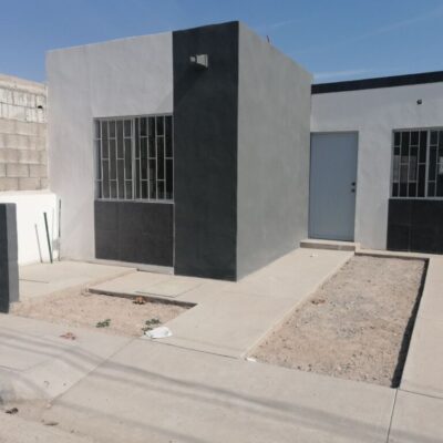 Casas Nuevas una planta, La Merced, cerca de Blvd. Laguna Sur.