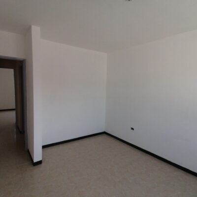 Casas Nuevas una planta, La Merced, cerca de Blvd. Laguna Sur.