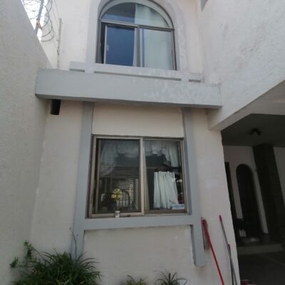 Casa Col. Nueva Los Ángeles, a media cuadra de la plaza y Col. Echavarria.