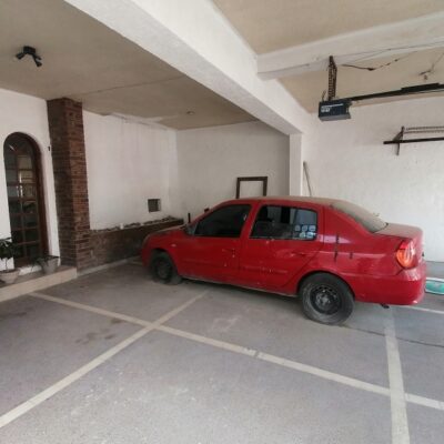 Casa Col. Nueva Los Ángeles, a media cuadra de la plaza y Col. Echavarria.