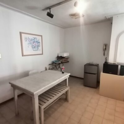 Casa Col. Nueva Los Ángeles, a media cuadra de la plaza y Col. Echavarria.