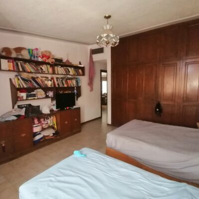 Casa Col. Nueva Los Ángeles, a media cuadra de la plaza y Col. Echavarria.