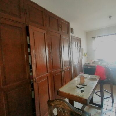 Casa Col. Nueva Los Ángeles, a media cuadra de la plaza y Col. Echavarria.
