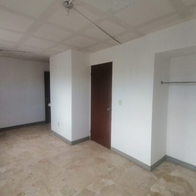 Depto. en Renta, Planta Alta, Calz. Las Palmas, a 100 mts. de Blvd. Diagonal Reforma
