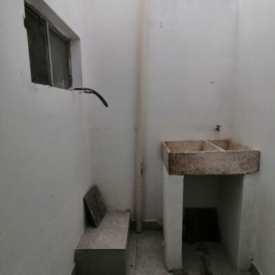 Departamento en renta, Av. Corregidora, Col. Centro,  a 100 mts de Calz. Cuauhtemoc.