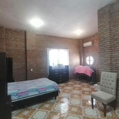 Casa Residencial Campestre, Esquina, en Fracc. Carlos Real, Lerdo, Dgo.,