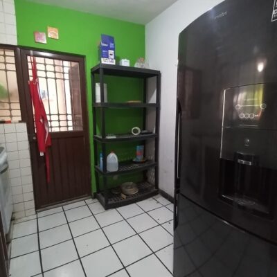 Casa en Venta, 2 Plantas, Fracc. Roma, a 100 Metros del Tec de Mty.