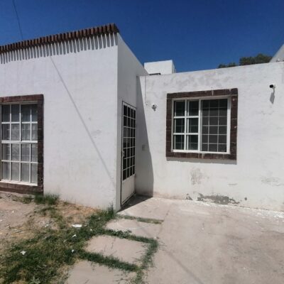 Casa en Quintas del Nazas, pasando la DSPM, a 100 mts. de la Bravo.