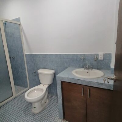 Casa nueva 2 pisos equipada, Centro de lerdo, Dgo., a un lado de Sapal.