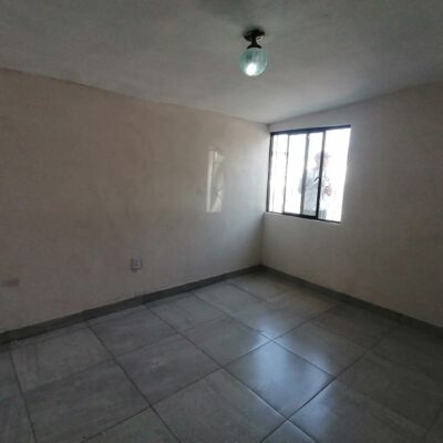 Casa totalmente remodelada en esquina, valle Oriente, a 100 Mts. del Blvd. Revolución.