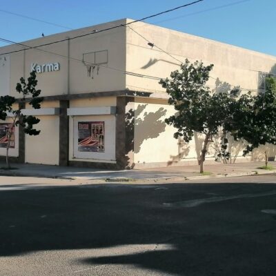 Local Comercial en Renta, Esquina, 2 Plantas, Magnifica Ubicación Gómez Palacio Centro.