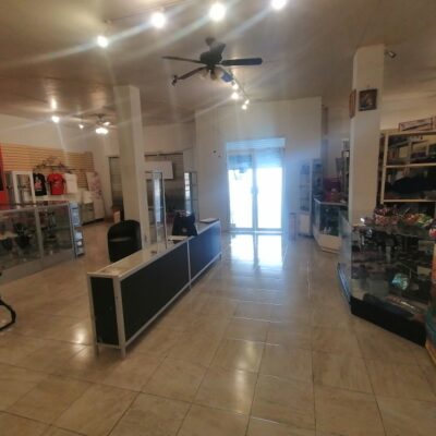 Local Comercial en Renta, Esquina, 2 Plantas, Magnifica Ubicación Gómez Palacio Centro.