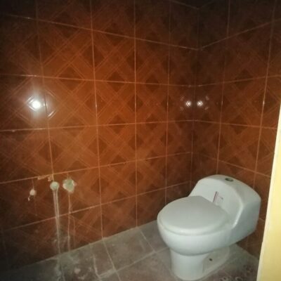 Casa Amplia de 2 Plantas, Joyas del Desierto, a 3 cuadras del periferico.