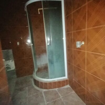 Casa Amplia de 2 Plantas, Joyas del Desierto, a 3 cuadras del periferico.