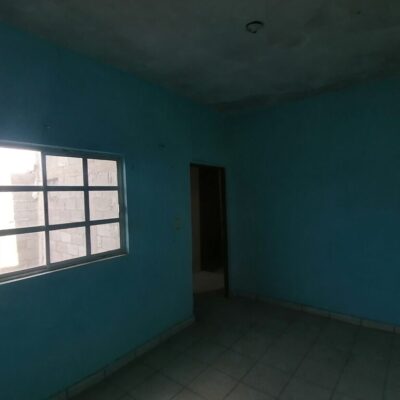 Casa Amplia de 2 Plantas, Joyas del Desierto, a 3 cuadras del periferico.