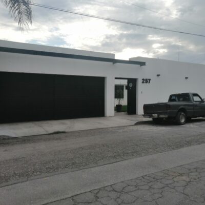 Casa muy grande, Ampl. los Angeles, a 200 mts. de Blvd. Constitución