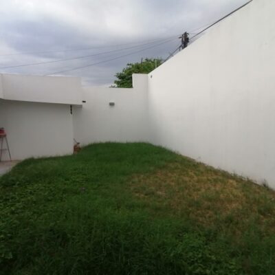 Casa muy grande, Ampl. los Angeles, a 200 mts. de Blvd. Constitución