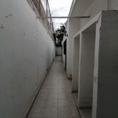 Casa muy grande, Ampl. los Angeles, a 200 mts. de Blvd. Constitución