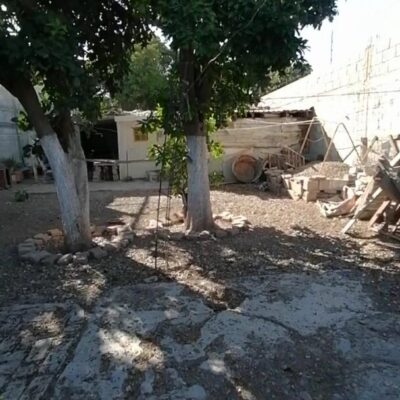 Casa con departamento, Col. Aviacion, Terreno 300m2..
