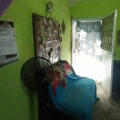 Casa con departamento, Col. Aviacion, Terreno 300m2..