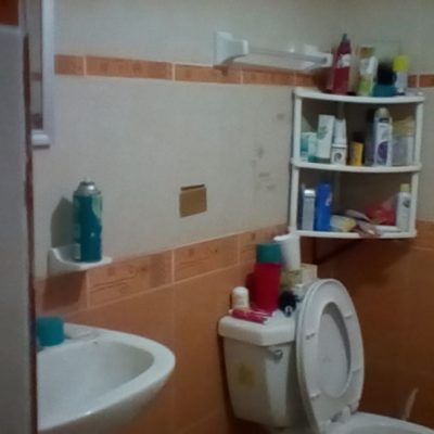 Casa de 2 pisos, Villas la Merced, a 50 mts. de la Preparatoria Venustiano Carranza